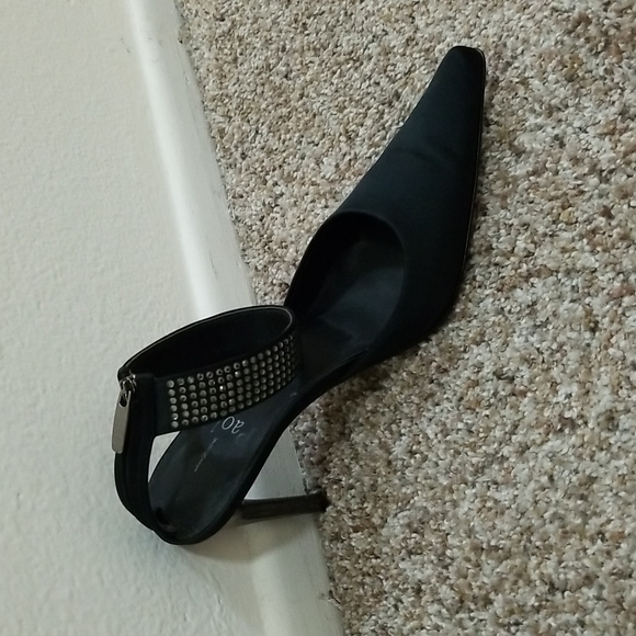 Paolo Black Satin Shoes - Picture 3 of 15